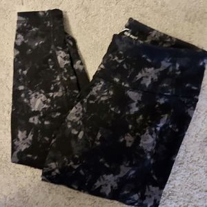 Leggings/ yoga pants